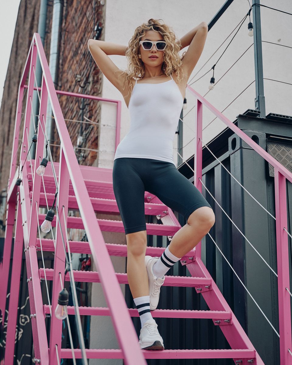 black-biker-shorts-seamless-highwaist